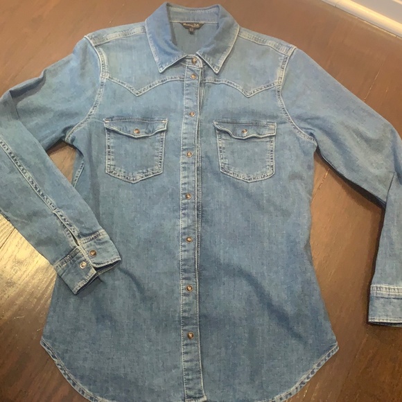 Massimo Tutti women's stretch denim shirt - Picture 2 of 10